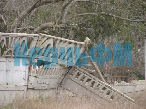 Ограду на центральном кладбище Керчи намерены восстановить до конца недели