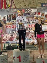 Новости » Спорт: Юные легкоатлеты ДЮКФП Керчи с открытого первенства г. Симферополя привезли золотые медали