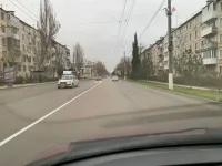 Новости » Общество: На центральную автомагистраль Керчи нанесли дорожную разметку