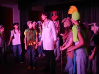 Новости » Культура: Премьерный спектакль юных театралов "Айболит" продолжает радовать керченскую детвору