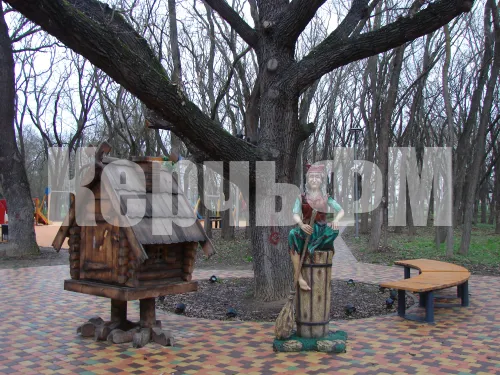 Казенный парк в Керчи тоже остался без новогодней елочки