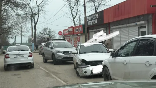 В Керчи утро началось с двух аварий