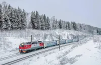 Ряд поездов из Крыма и в Крым задерживаются в пути на срок до шести часов