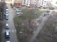 Новости » Общество: Во дворе МКД по Сморжевского, 1 в Керчи не горят уличные фонари