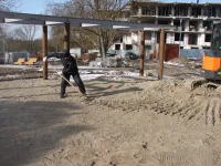 В Приморском парке Керчи завершают укладку плитки возле фонтана