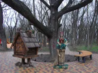 Новости » Общество: Казенный парк в Керчи тоже остался без новогодней елочки