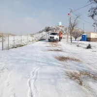 Новости » Общество: В расчистке Керчи от снега задействованы более 100 человек