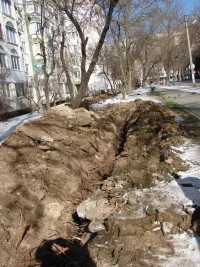 Вдоль аллеи за домом по Сморжевского, 3 в Керчи установят новые фонари