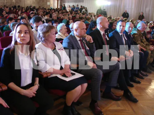 В Керчи состоялось торжественное собрание в честь 12-ой годовщины Крымской весны