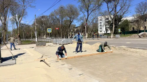 Благоустройство в районе остановки «Фабрика-Кухня» выполнено почти на 70%