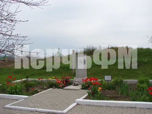 К поминальным дням в Керчи привели в порядок старое Митридатское кладбище