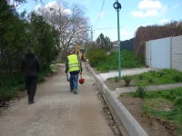 Над зоной отдыха Сморжевского в Керчи уложили первую линию бордюров