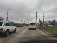 Ворошиловское кольцо в Керчи: водители просят разобраться с сигналами светофоров