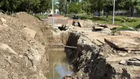 Новости » Общество: На Бульваре Пионеров разрыли новый асфальт
