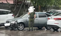 Машины перекрыли дорогу: на Кирова произошла авария