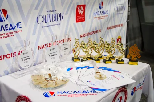 В КЕРЧЕНСКОМ "НАСЛЕДИИ" ЗАВЕРШИЛСЯ ТУРНИР ПО ХОККЕЮ «КУБОК «НСВ»