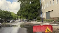 Новости » Общество: На Кирова нечистоты затопили дорогу