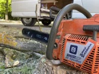 Новости » Общество: На улице Первой Пятилетки в Керчи обрезали деревья