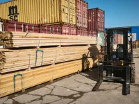 Новости » Бизнес новости: Кровля, забор и газоблок — всё на одном складе