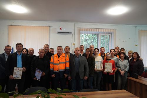 В Керчи отметили сотрудников дорожного хозяйства