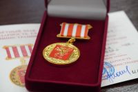 Новости » Общество: В администрации Керчи поздравили военнослужащих ВМФ России