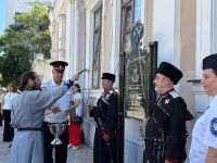 В Керчи открыли мемориальную доску на фасаде школы № 9 имени Героя Советского Союза С. А. Борзенко