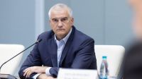 За невыполнение просьб крымчан чиновникам грозит двойной выговор, вплоть до увольнения
