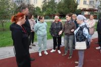 Новости » Коммуналка » Общество: В Керчи обсудили качество благоустройства придомовой территории